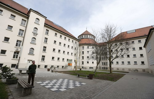 Cựu chủ tịch Bayern thụ án ở nhà tù từng giam trùm phát xít Đức-2