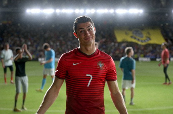 Bạn gái Ronaldo tham gia quảng cáo giữa rừng sao World Cup-1