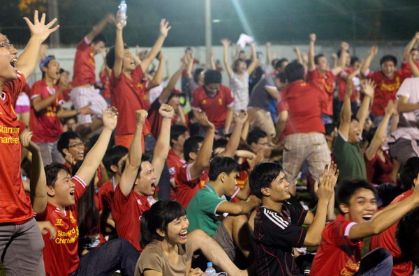CĐV Liverpool tại Việt Nam: Khí thế ngất trời-1
