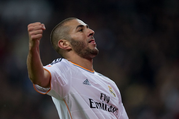 Benzema tán đổ hoa hậu