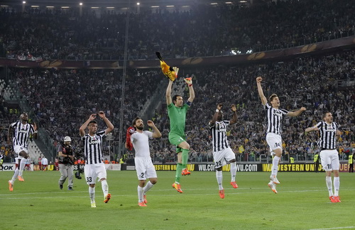 Pirlo tỏa sáng, Juventus vào bán kết Europa League-4