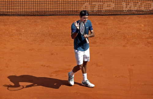 Roger Federer giành quyền vào vòng tứ kết Monte Carlo 2014