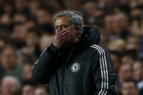 Mourinho: Chelsea thua trong vòng 1 phút-3