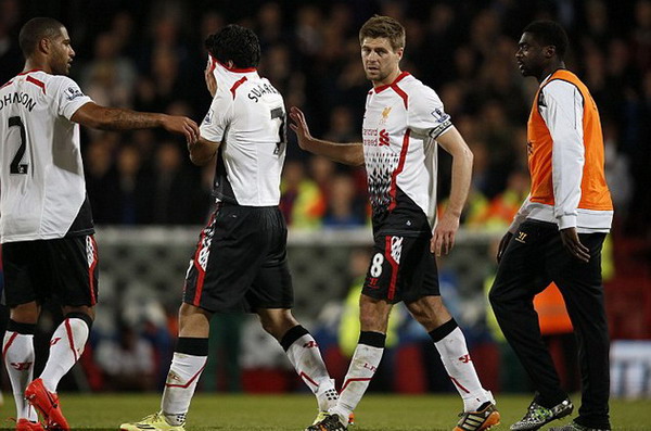 Suarez không khỏe trong trận Liverpool hòa Crystal Palace-2