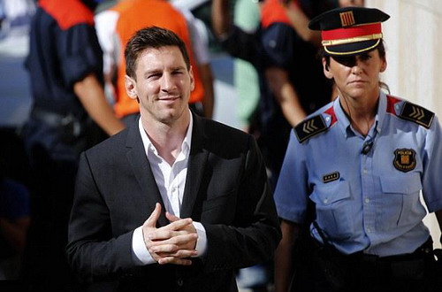 Messi vẫn chưa yên thân vì vụ trốn thuế-2