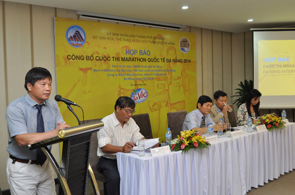 Ông Nguyễn Phúc Linh, Phó Giám Đốc Sở VH-TT-DL Đà Nẵng, Trưởng Ban Tổ Chức phát biểu tại buổi họp báo