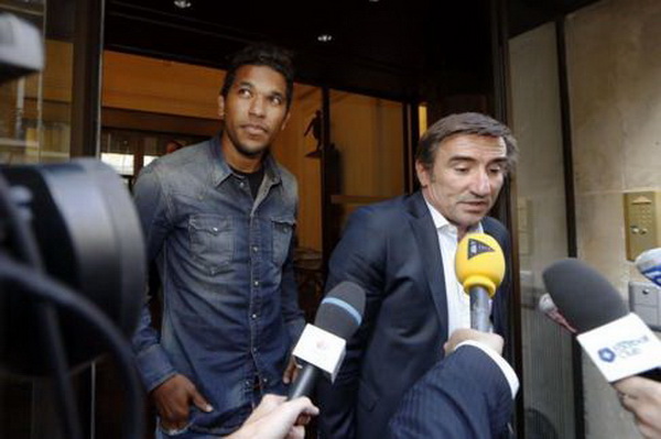 Tiền đạo CLB Bastia đối mặt với án tù vì cú 'thiết đầu công'