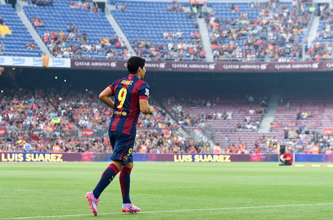 Suarez ra mắt trong trận Barcelona đại thắng