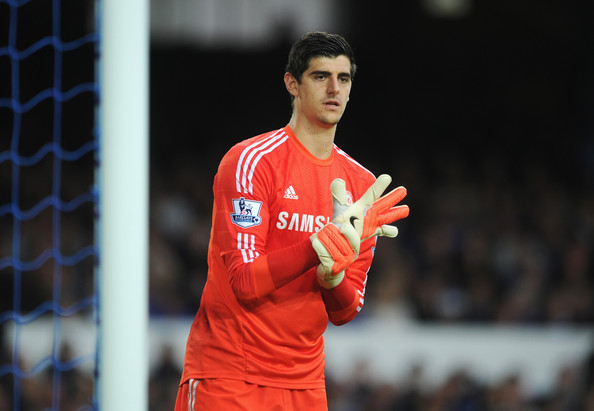 Chelsea gia hạn hợp đồng thêm 5 năm với Courtois