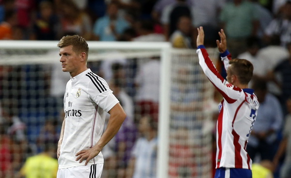 HLV Ancelotti loay hoay lắp ghép những ngôi sao mới của Real Madrid-1