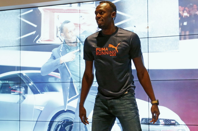 Usain Bolt thi tài chơi cricket với ngôi sao Ấn Độ