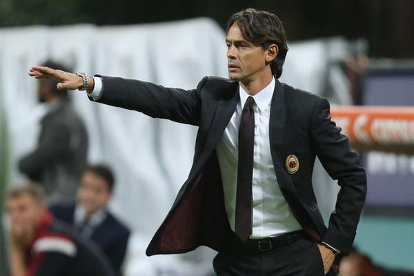 HLV Inzaghi lại ‘ghi bàn’ trên tình trường