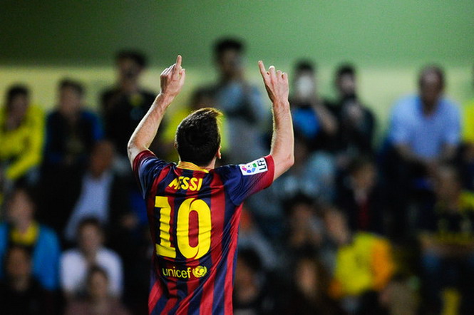 Messi kỷ niệm 10 năm thi đấu cho Barcelona-3