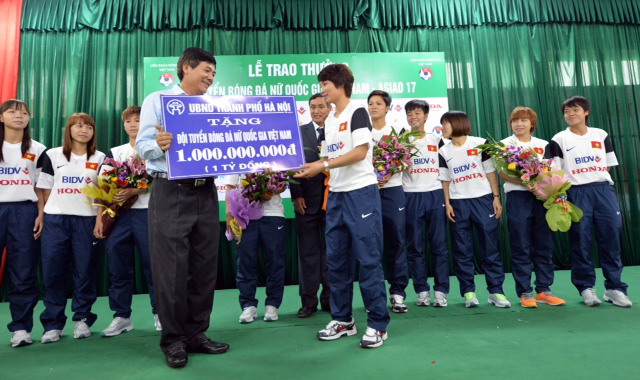 Cầu thủ nữ Việt Nam được chia thưởng cao nhất 90 triệu đồng/người-2