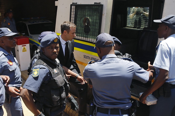 Pistorius bị tuyên phạt 5 năm tù giam-3