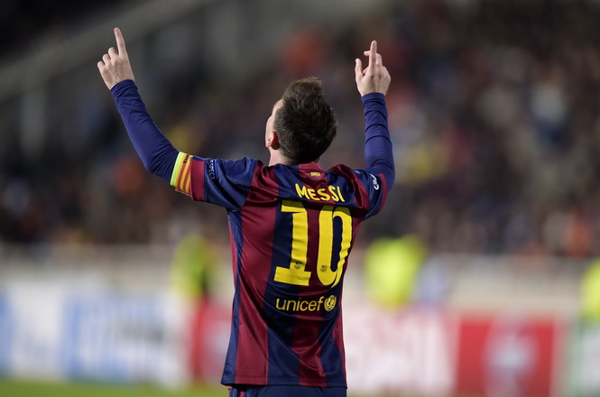 Messi vượt qua kỷ lục của Raul tại Champions League-1