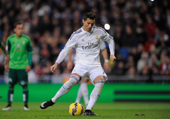 Ronaldo lập kỷ lục 23 hattrick cho Real Madrid-2