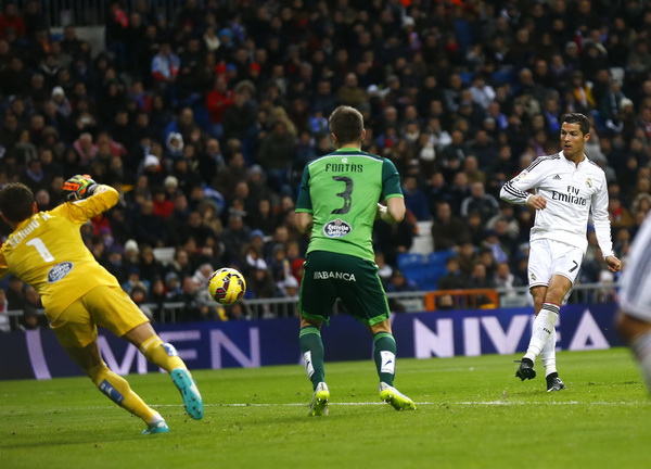 Ronaldo lập kỷ lục 23 hattrick cho Real Madrid-3