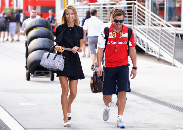 Bồ bỏ, Fernando Alonso đón giáng sinh buồn