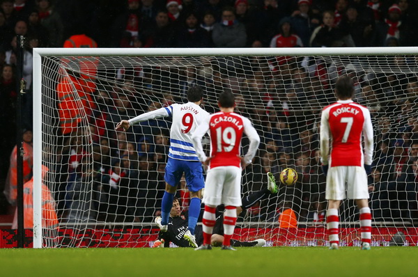 Arsenal nhọc nhằn giành 3 điểm trong ngày Lễ tặng quà-5
