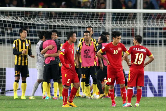 HLV Malaysia ngạc nhiên khi hàng thủ Việt Nam chơi quá tồi-1
