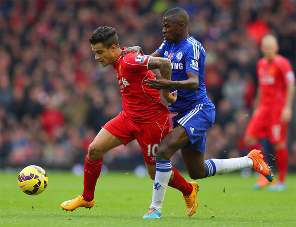 Nhiều khả năng Liverpool (trái) sẽ đẩy Chelsea vào cuộc chiến về tốc độ tại sân Anfield - Ảnh: AFP