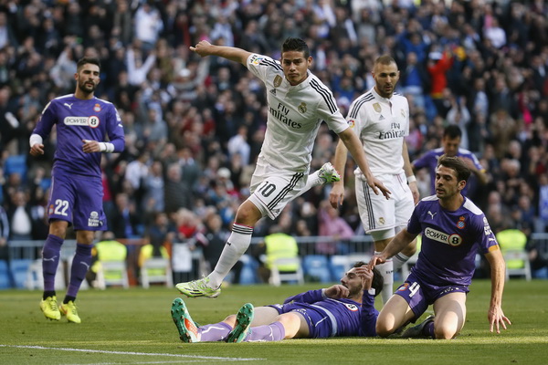 Real Madrid trở lại con đường chiến thắng-1