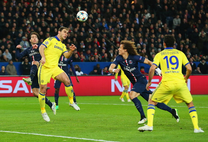 Ivanovic và Courtouis giúp Chelsea cầm hòa PSG-2