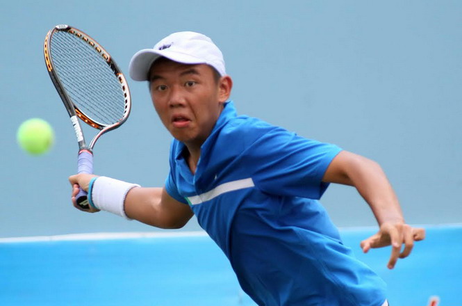 Hoàng Nam vào tứ kết giải quần vợt trẻ Malaysia