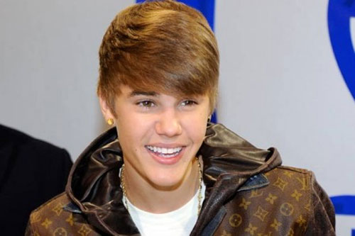 Fan cuồng chi 100.000 USD cho giống Justin Bieber