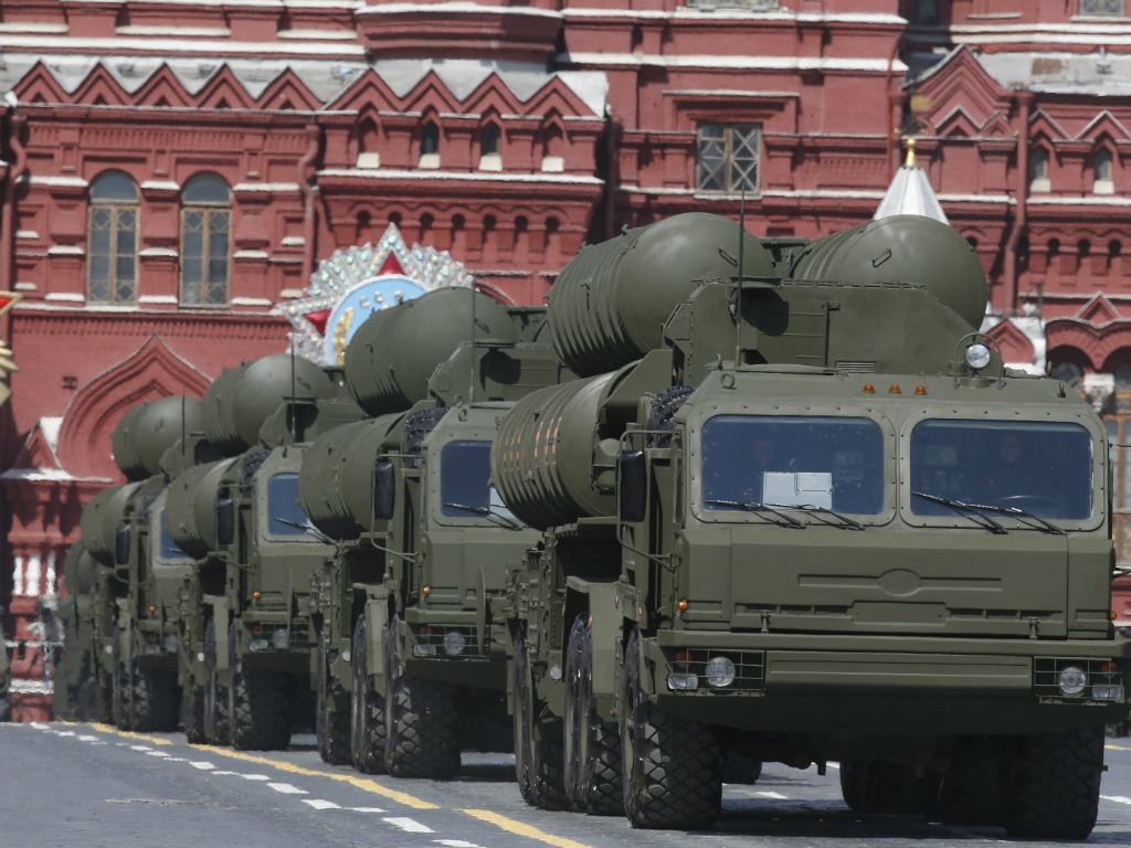 Tên lửa S-400 Triumph của Nga - Ảnh: Reuters