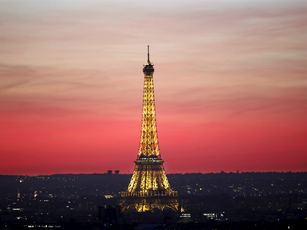 Nước Pháp đang trải qua một năm 2015 vô cùng khó khăn - Ảnh: Reuters