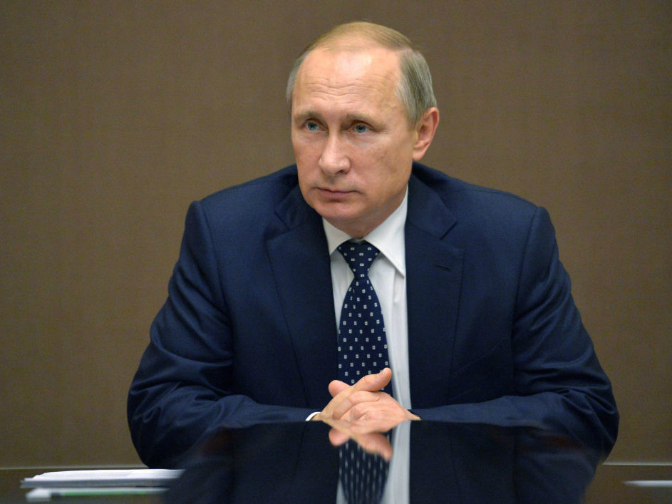 Tổng thống Vladimir Putin đã ký lệnh trừng phạt kinh tế đối với Thổ Nhĩ Kỳ sau vụ Su-24 Nga bị bắn rơi - Ảnh: Reuters