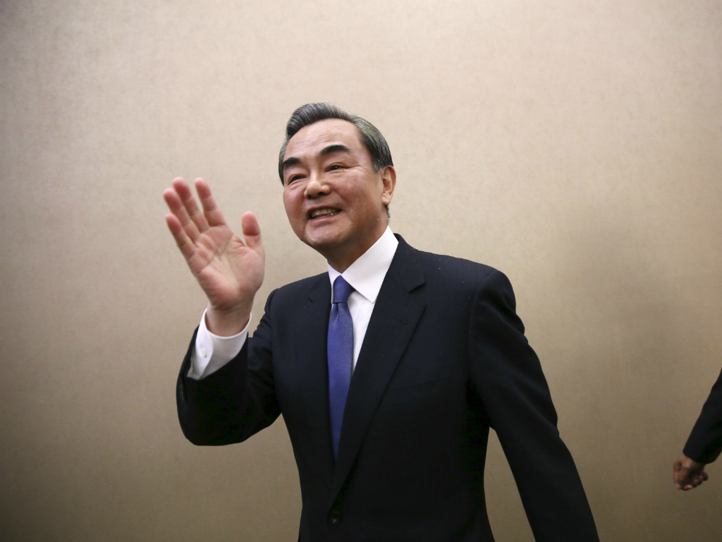 Ngoại trưởng Trung Quốc Vương Nghị nói ông ta ít lạc quan về việc cải thiện mối quan hệ với Nhật Bản - Ảnh: Reuters