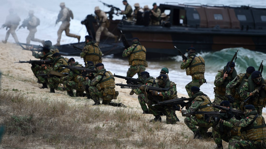 NATO tăng cường hiện diện tại các nước Đông Âu sau khi Nga sáp nhập Crimea năm 2014 - Ảnh: AFP