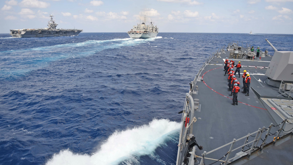 Trung Quốc nói Philippines đưa "người ngoài" vào các tranh chấp tại khu vực qua việc tập trận chung với Mỹ - Ảnh: Hải quân Mỹ