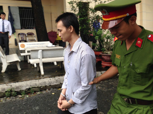 Bị cáo Huỳnh Thanh Lợi bị cáo buộc tội hiếp dâm trẻ em. Bị hại là cháu ruột của bị cáo. Tuy nhiên, khi ra tòa bị cáo liên tục kêu oan - Ảnh: Ngọc Lê
