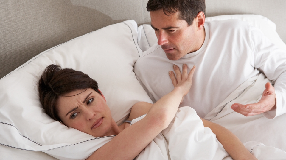 Testosterone thấp ảnh hưởng đến khả năng giường chiếu - Ảnh: Shutterstock