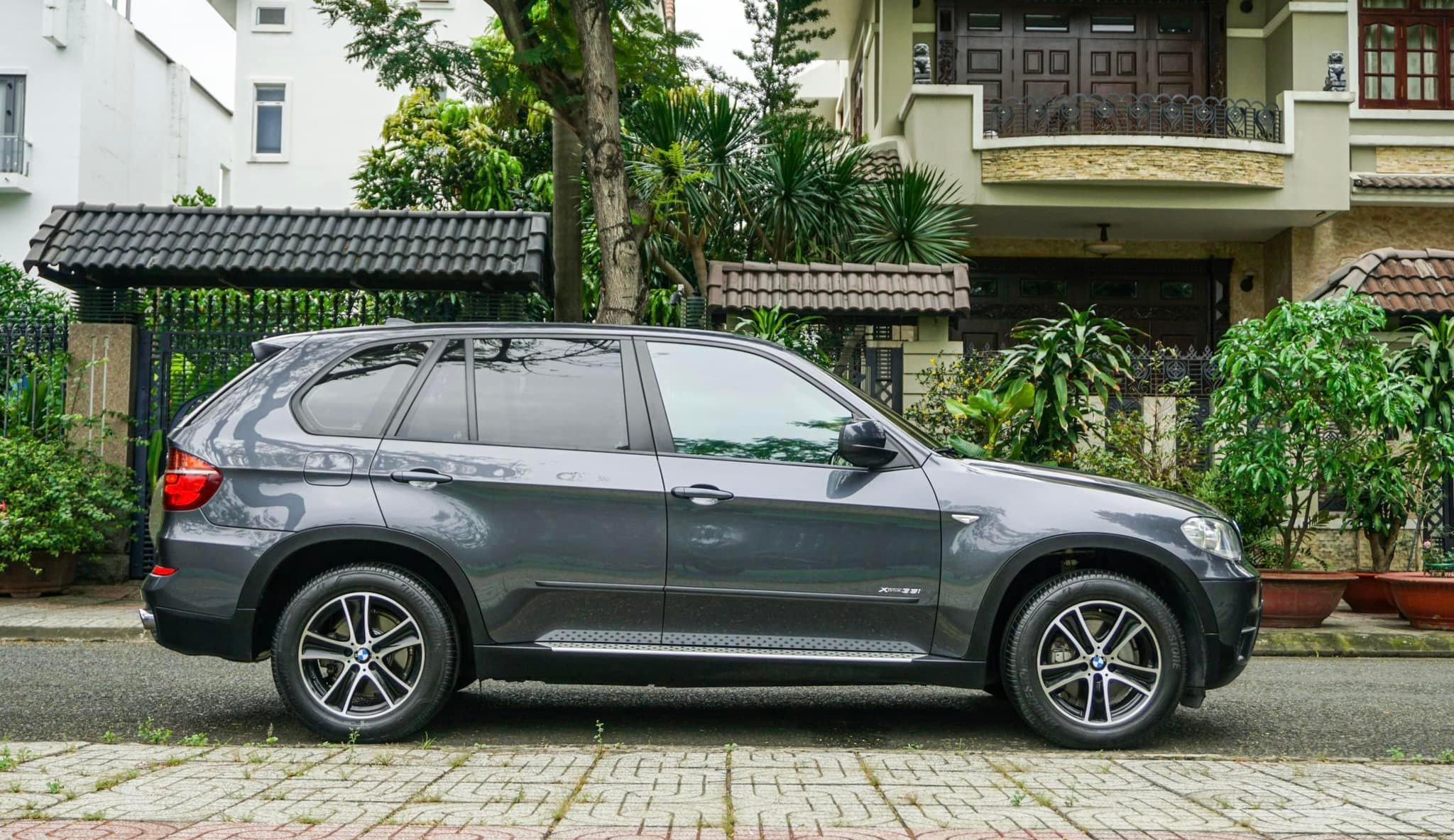  BMW X5 giá gần 12 tỉ đồng sau 10 năm sử dụng 