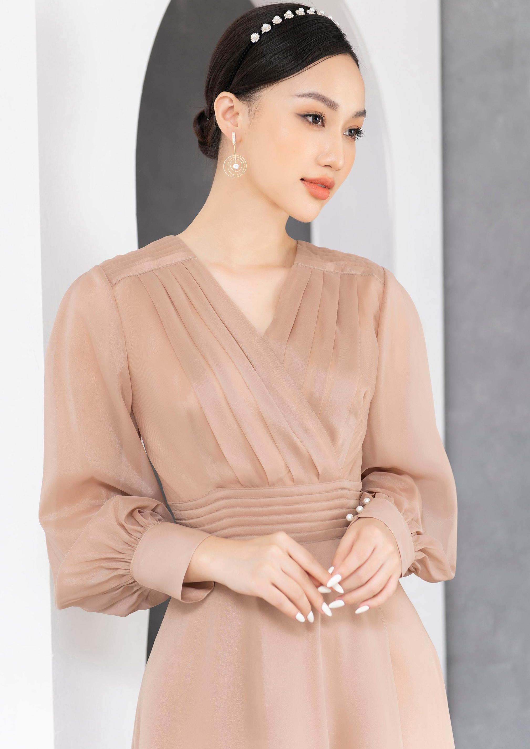 Mẫu đồng phục váy liền đẹp cho bạn gái công sở diện Thu Đông 2021 -  Diendan.japan.net.vn