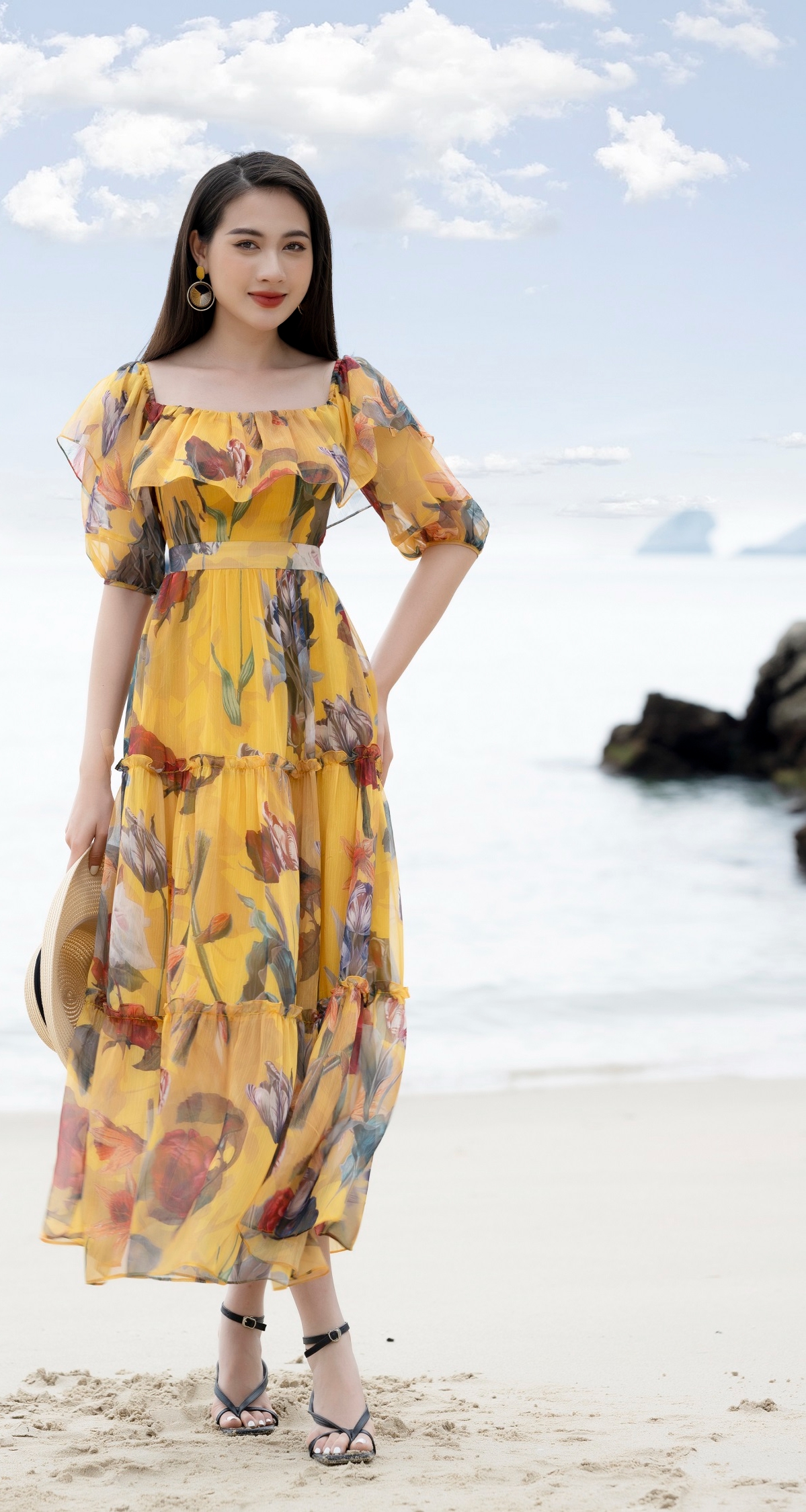 5 mẫu váy maxi đẹp mê ly cho các nàng nổi bần bật trên bãi biển