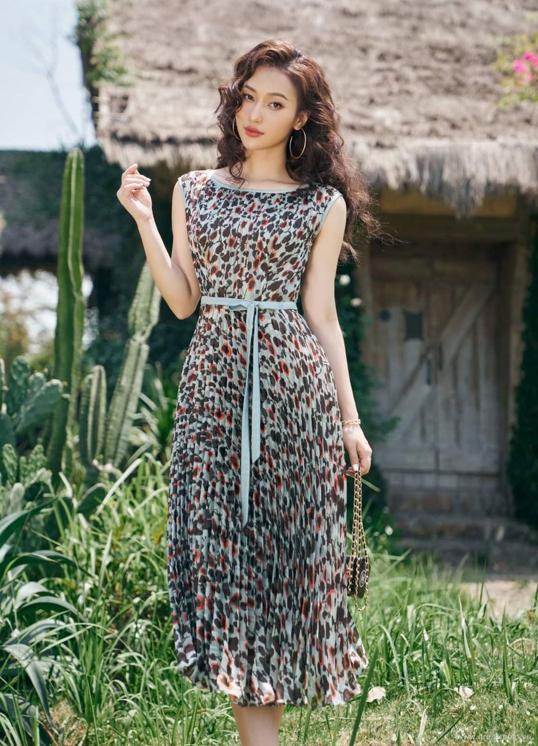 Đầm tafta phi trắng xoè lệch vai bèo Đầm váy đi chơi dự tiệc sang trọng  hotgirl tk đơn giản sexy | Shopee Việt Nam