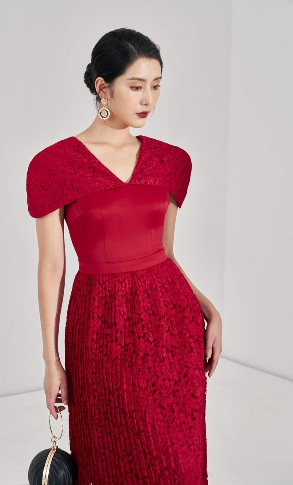 Đầm, Váy nhung đỏ tay phối ren nơ kèm phụ kiện xinh xắn | Shopee Việt Nam