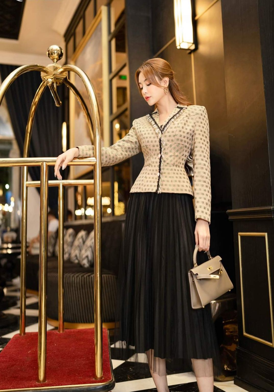 🍀 Chân váy đen dài 🍀 [HÀNG THIẾT KẾ Flane] cách điệu xoắn eo cho quý cô công  sở - Chân váy | ThờiTrangNữ.vn