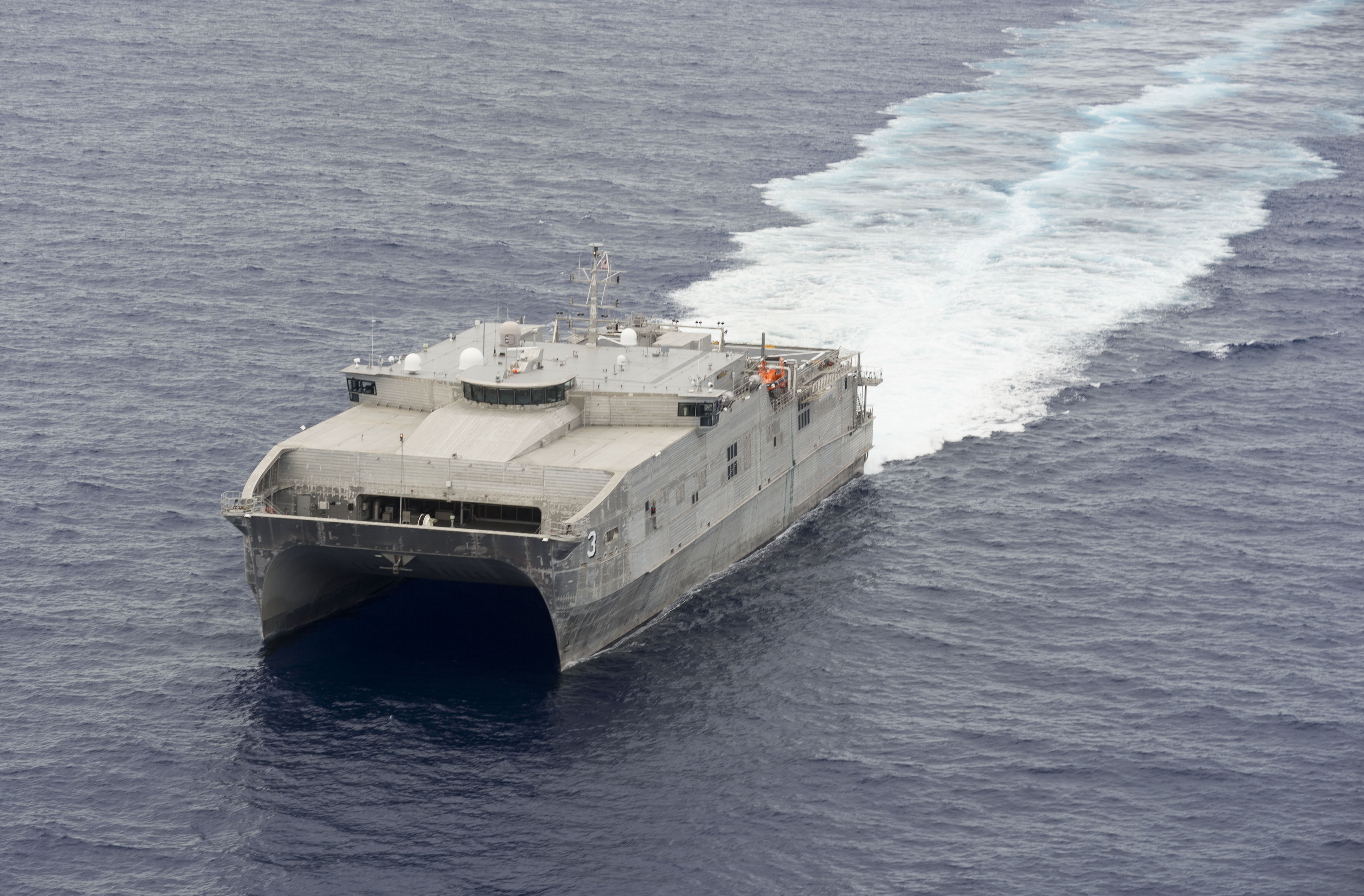 Tàu vận tải quân sự USNS Millinocket của hải quân Mỹ được triển khai tham gia cuộc tập trận chống hải tặc với 6 nước ASEAN đang diễn ra trên Biển Đông - Ảnh: US Navy