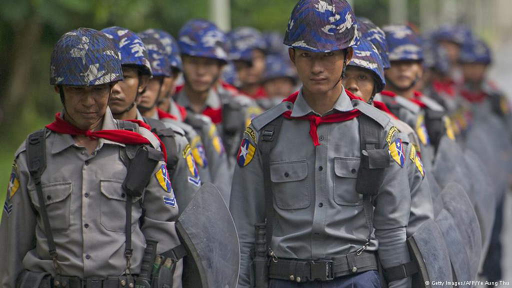 An ninh tại Myanmar đang được thắt chặt chuẩn bị cho ngày bầu cử - Ảnh: AFP