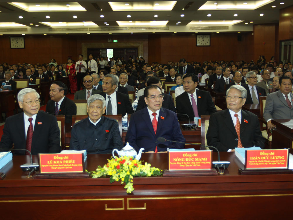 Các lãnh đạo và nguyên lãnh đạo Đảng, Nhà nước tham dự đại hội