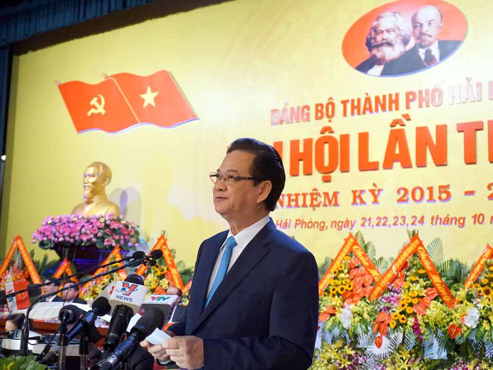 Thủ tướng Nguyễn Tấn Dũng phát biểu tại Đại hội - Ảnh LQP