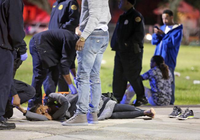 Một nạn nhân nằm tại hiện trường - Ảnh: The New Orleans Times-Picayune