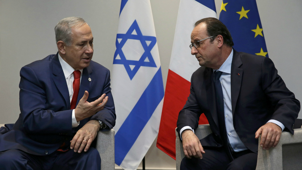 Thủ tướng Israel Benjamin Netanyahu trong cuộc gặp Tổng thống Pháp Francois Hollande bên lề hội nghị thượng đỉnh về biến đổi khí hậu ở Pháp - Ảnh: Reuters